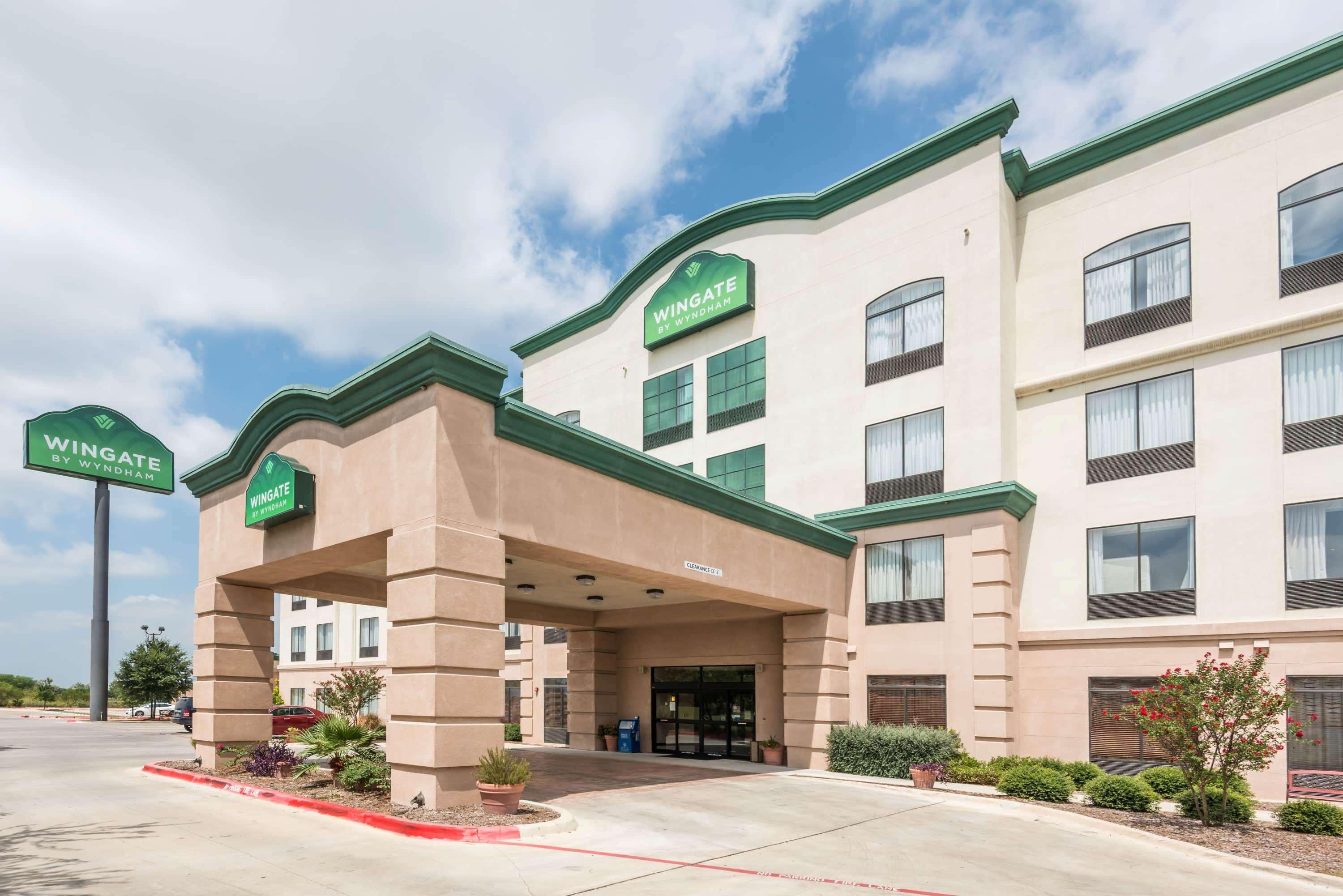 Wingate By Wyndham New Braunfels Hotell Exteriör bild