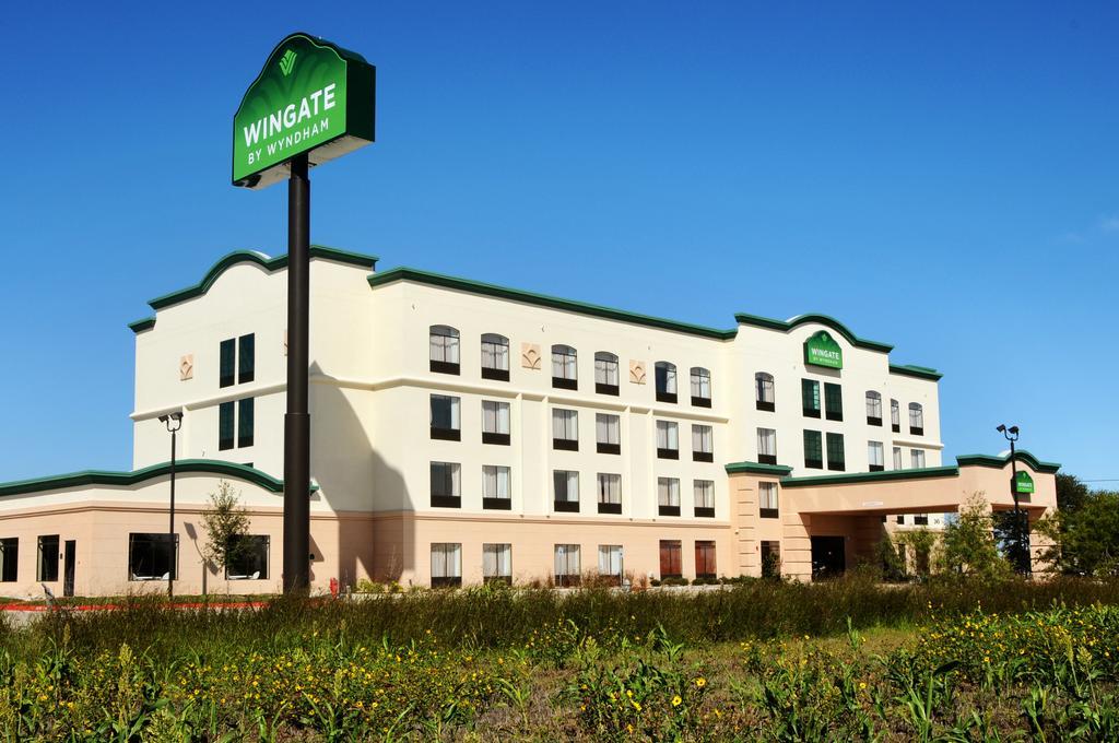 Wingate By Wyndham New Braunfels Hotell Exteriör bild