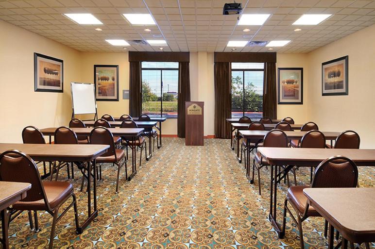 Wingate By Wyndham New Braunfels Hotell Exteriör bild